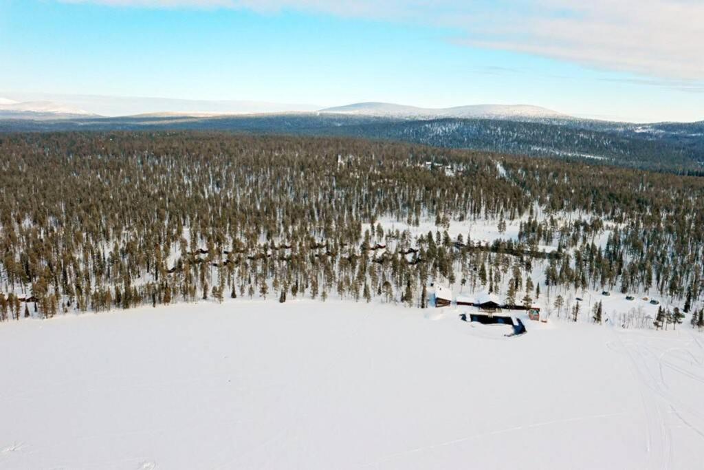 Moekki Jerisjaerven Rannalla Muonio Exterior photo